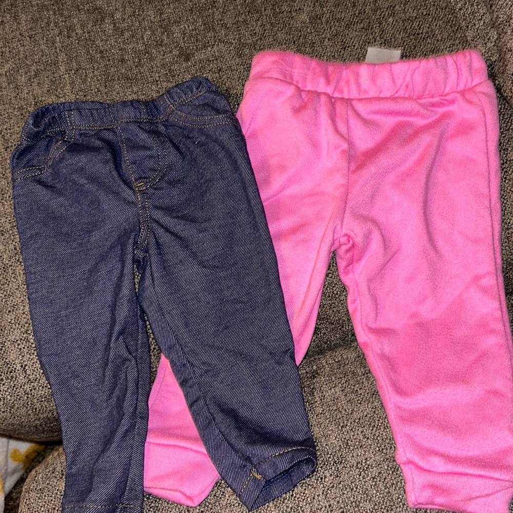 2 Pants for up to 9 Months